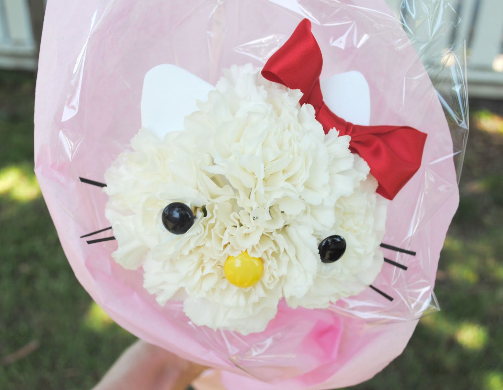 How trendy items can get on the hello kitty bouquet